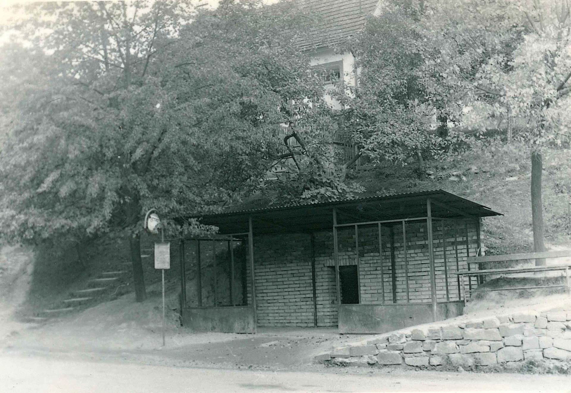1969