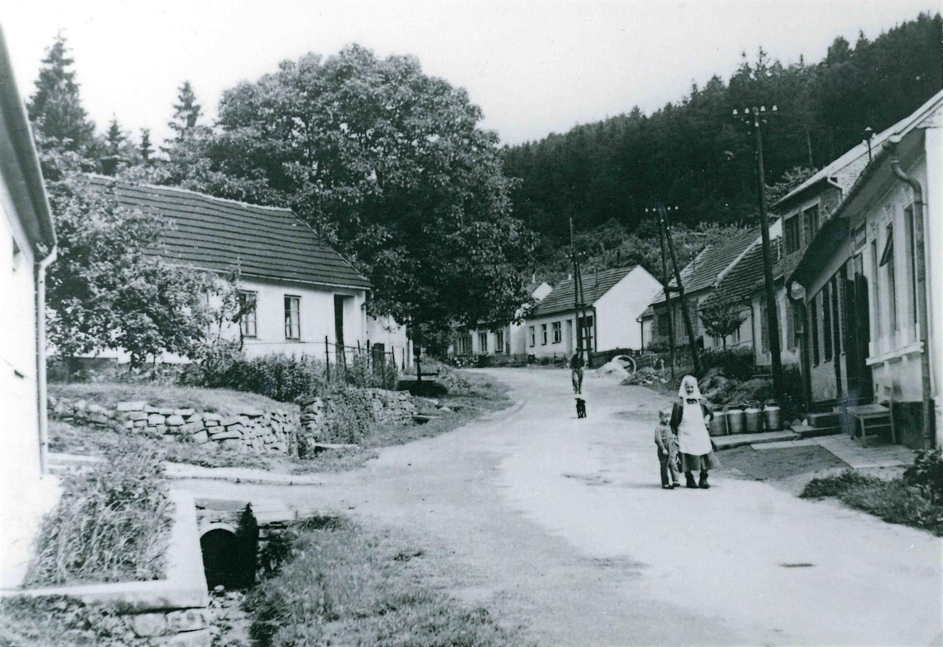 1973